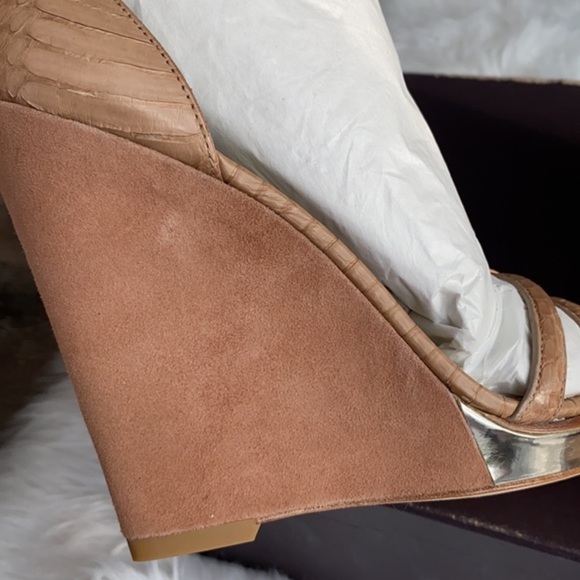 Brian Atwood Pinkston Open Toe Platform Wedge Heels Suede Sandals Tan Brown 7 37 - Picture 16 of 17